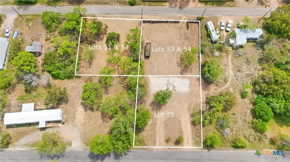 933 County Road 118 Burnet, TX 78611