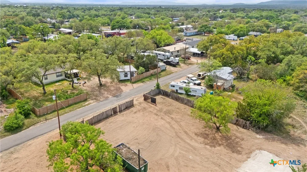 302 Seneca Drive Burnet, TX 78611