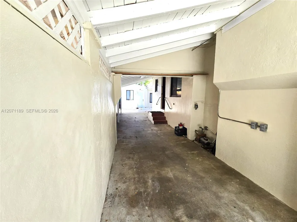 1855 SW 16th Ter Miami, FL 33145
