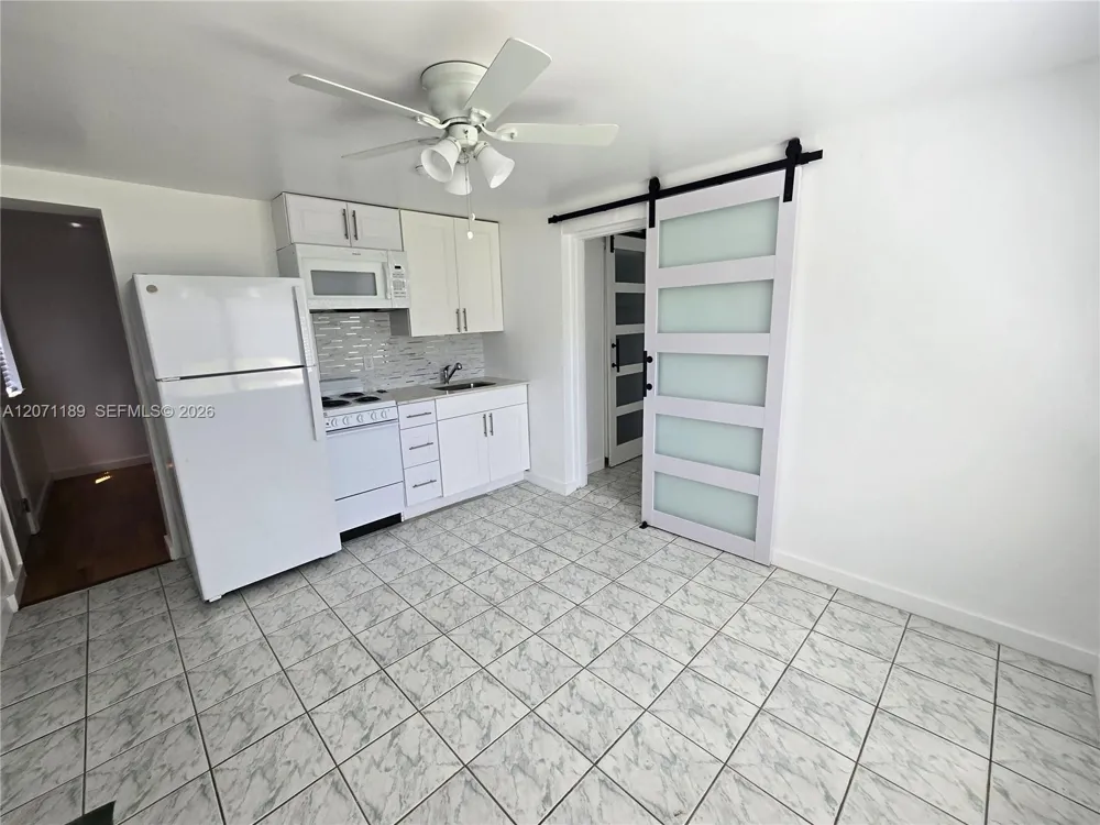 1855 SW 16th Ter Miami, FL 33145