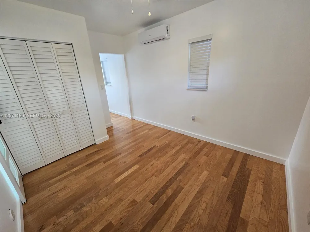 1855 SW 16th Ter Miami, FL 33145