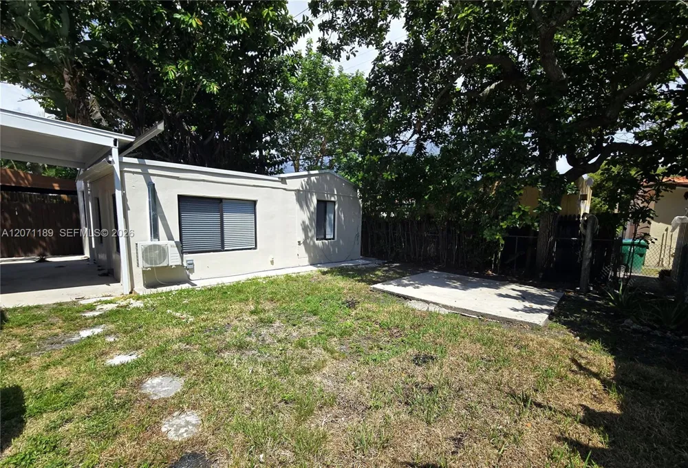 1855 SW 16th Ter Miami, FL 33145