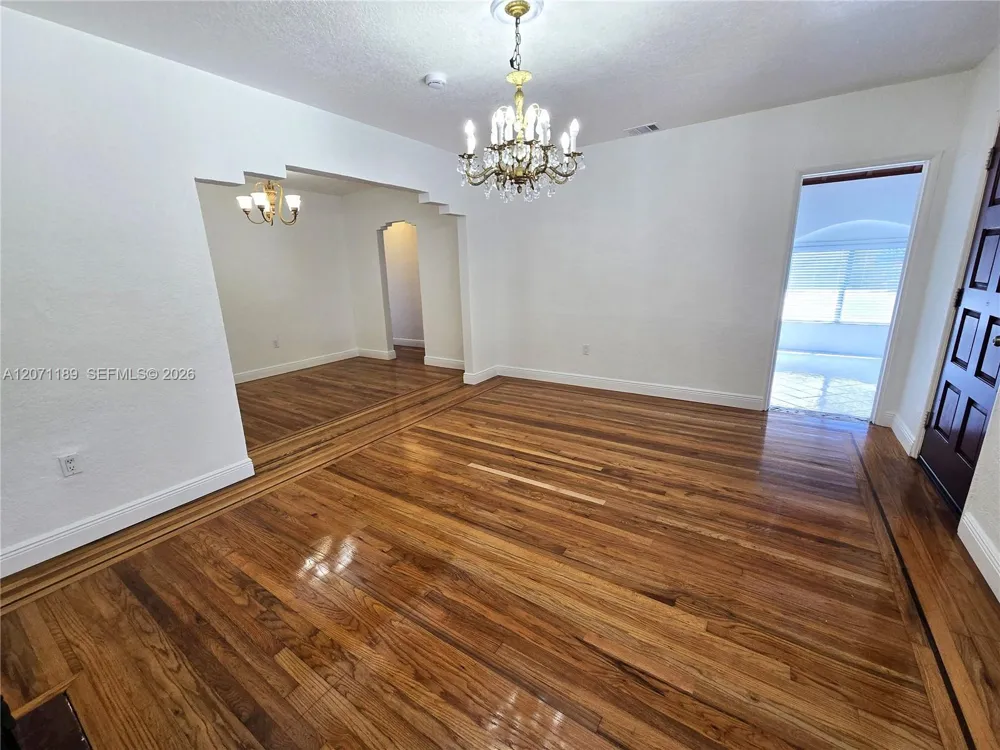 1855 SW 16th Ter Miami, FL 33145