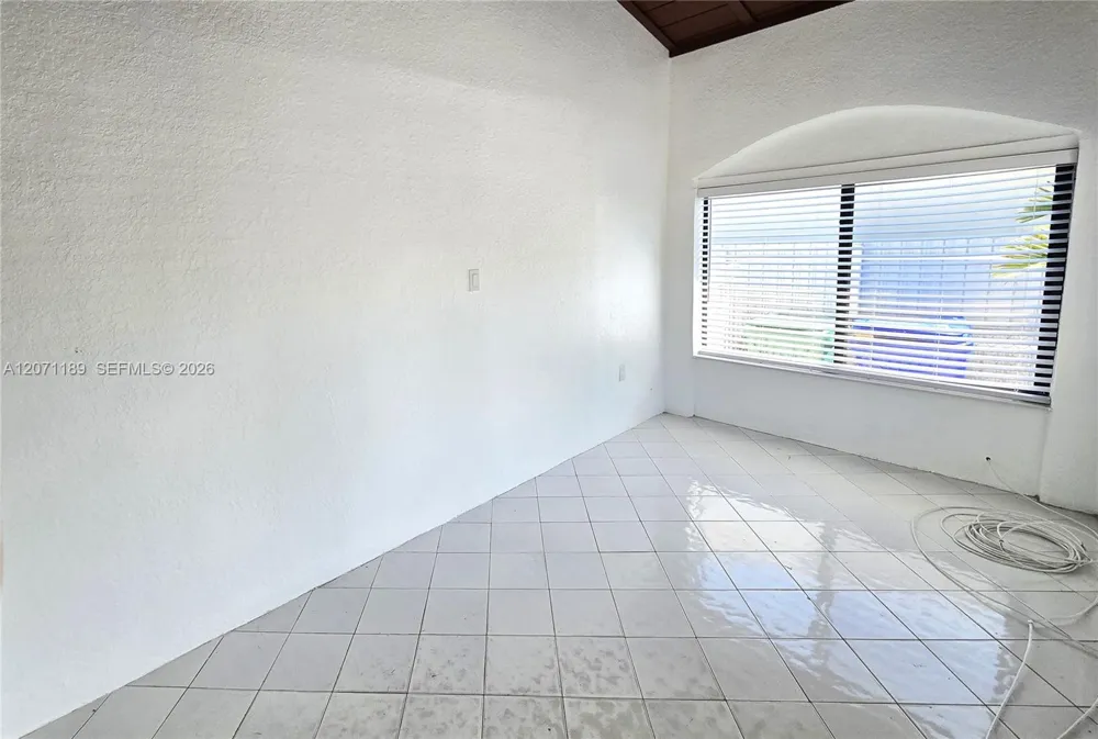 1855 SW 16th Ter Miami, FL 33145