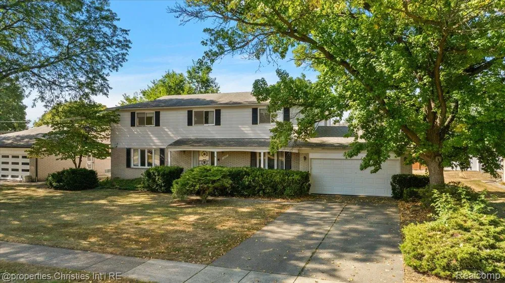 25475 Grand Concourse Street Southfield City, MI 48075