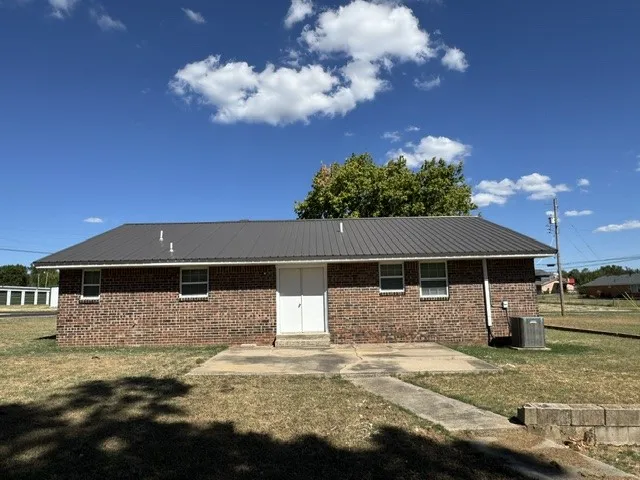 230 Pecan Stratford, OK 74872
