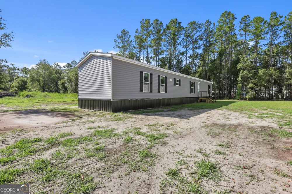 1126 East 121 PL Folkston, GA 31537
