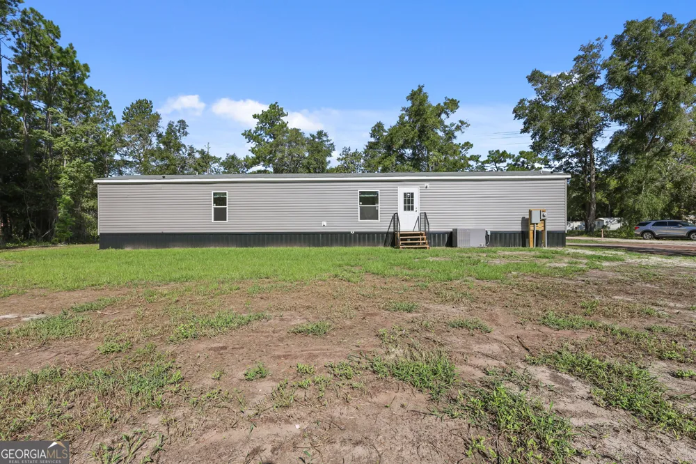 1126 East 121 PL Folkston, GA 31537