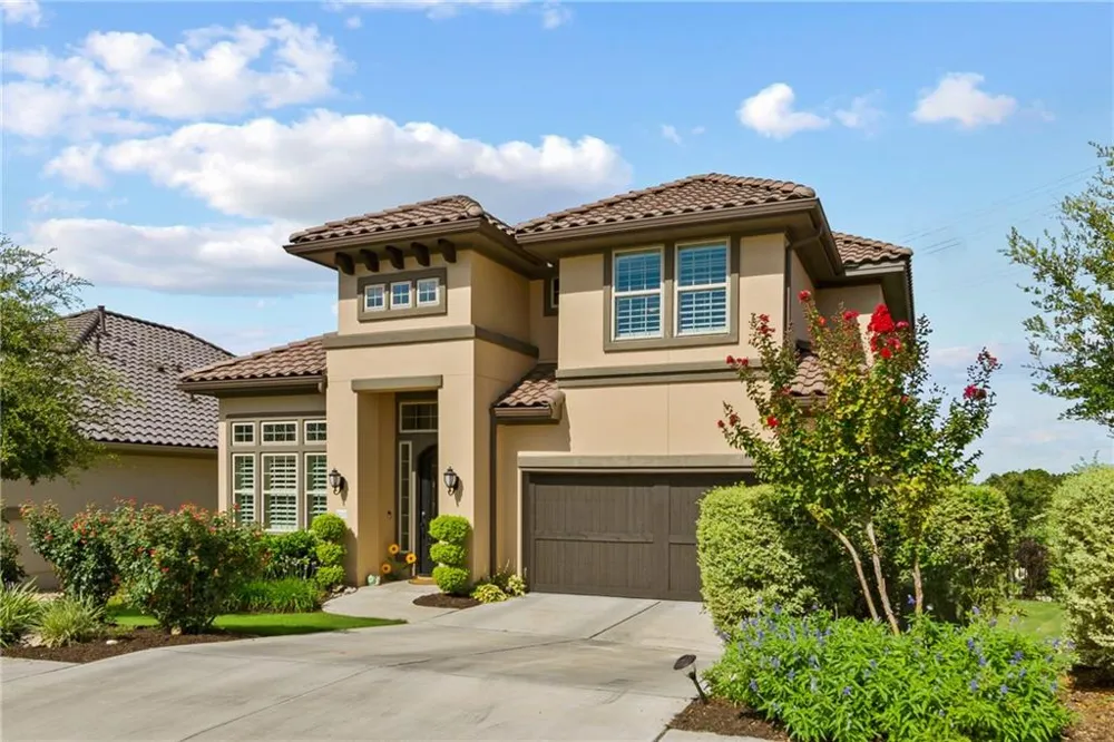 9200 Bayshore Bend #31 Austin, TX 78726