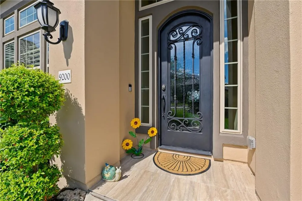 9200 Bayshore Bend #31 Austin, TX 78726