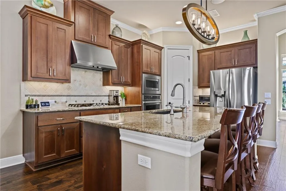 9200 Bayshore Bend #31 Austin, TX 78726
