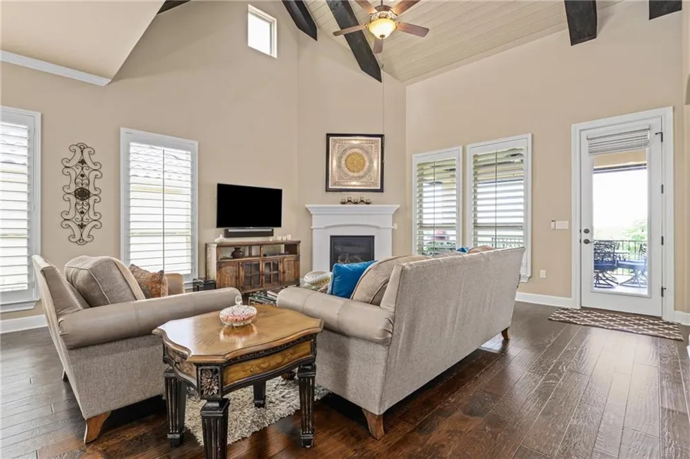 9200 Bayshore Bend #31 Austin, TX 78726