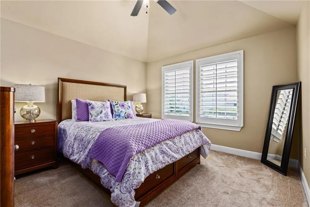 9200 Bayshore Bend #31 Austin, TX 78726