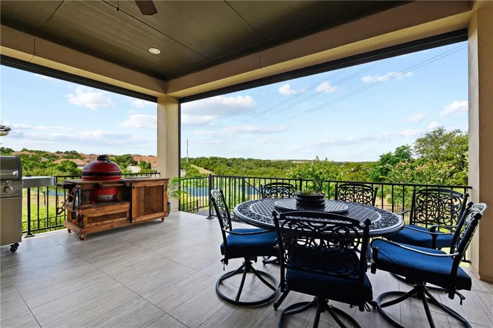 9200 Bayshore Bend #31 Austin, TX 78726