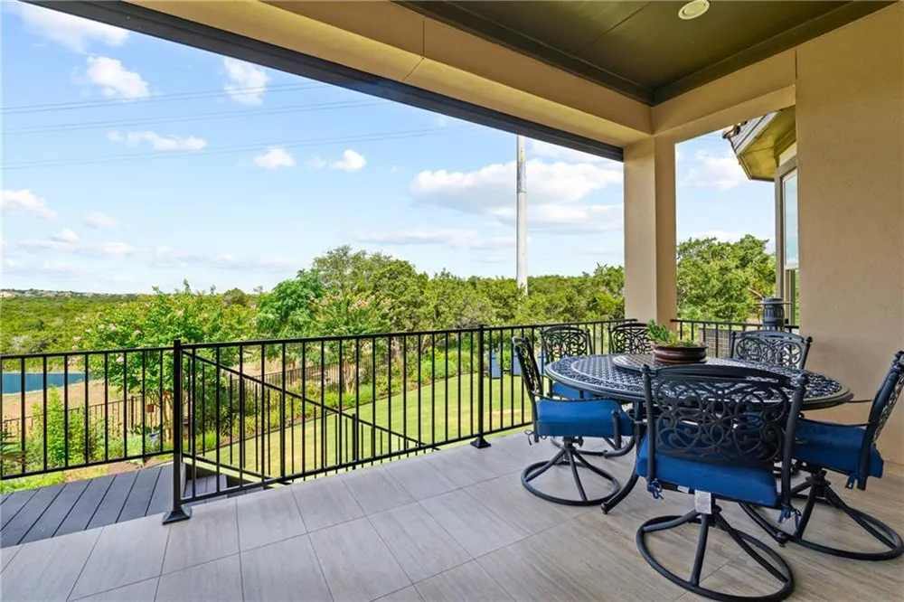9200 Bayshore Bend #31 Austin, TX 78726