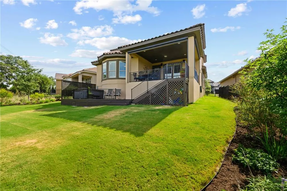 9200 Bayshore Bend #31 Austin, TX 78726