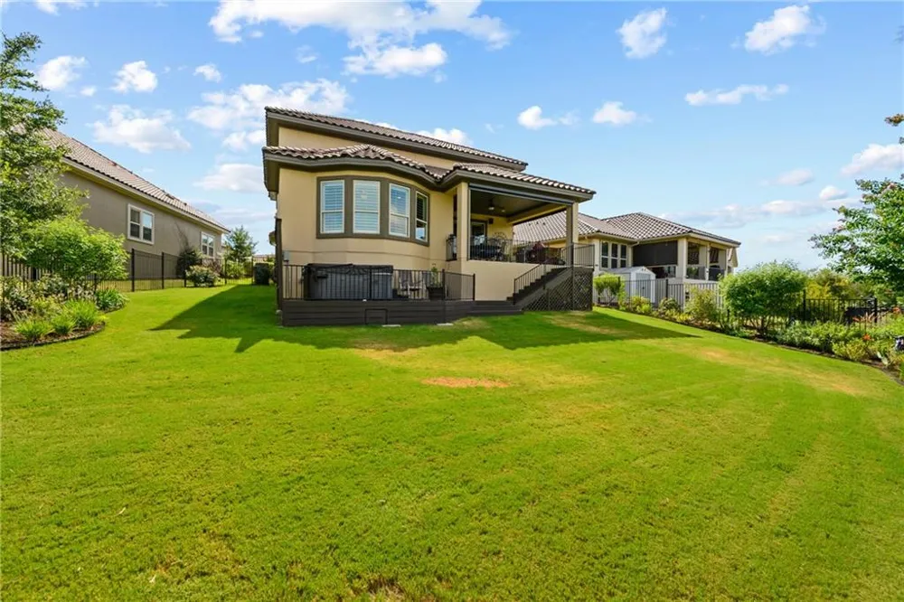9200 Bayshore Bend #31 Austin, TX 78726