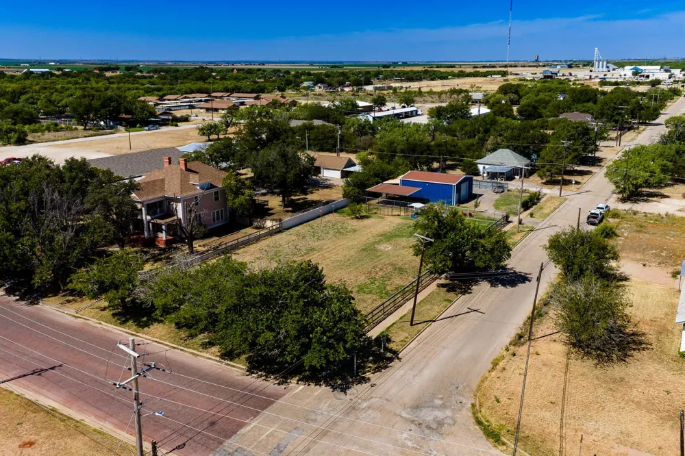 502 S Orient Street Stamford, TX 79553