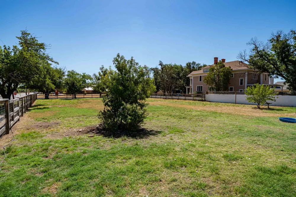 502 S Orient Street Stamford, TX 79553