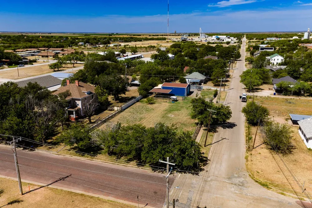 502 S Orient Street Stamford, TX 79553