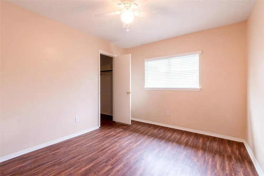 2527 Colonial Ridge Drive Friendswood, TX 77546