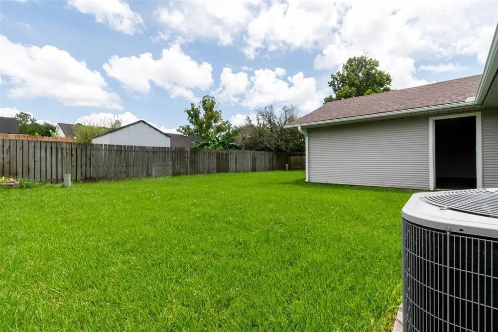 2527 Colonial Ridge Drive Friendswood, TX 77546