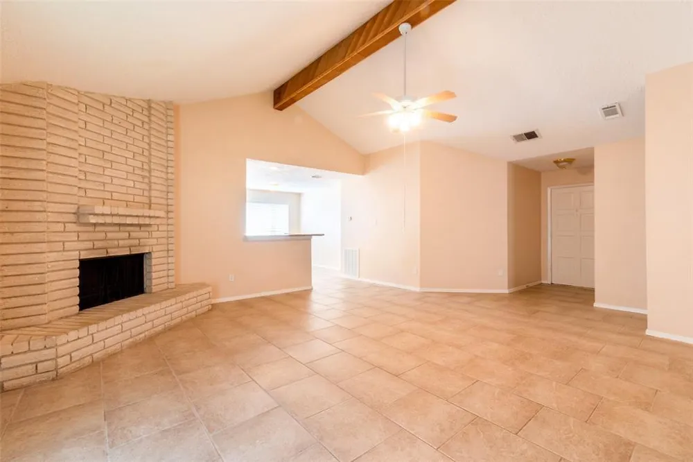 2527 Colonial Ridge Drive Friendswood, TX 77546