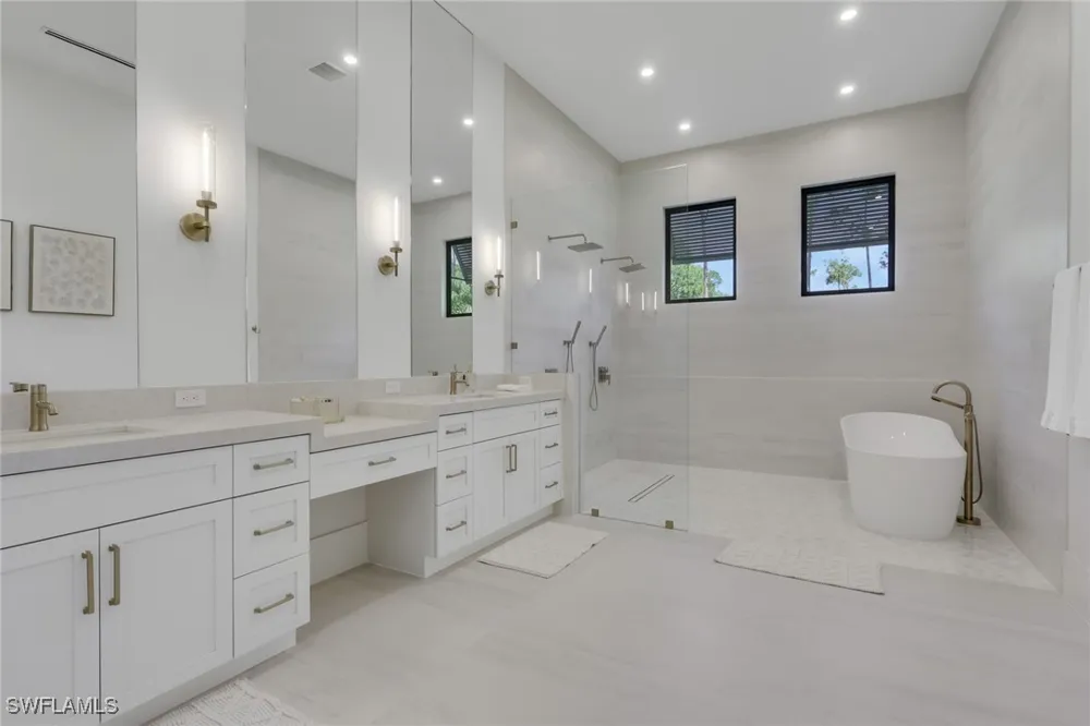 Sycamore Drive Naples, FL 34119