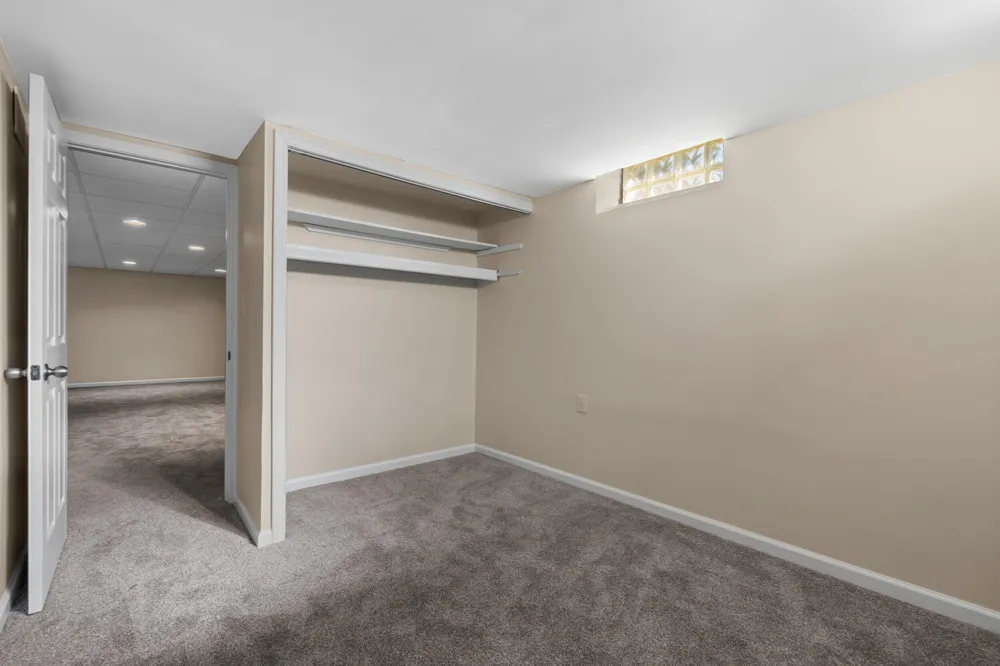 5327 Fairway Court West Bloomfield, MI 48323