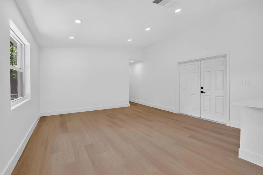 386 NW 40th Terrace Deerfield Beach, FL 33442
