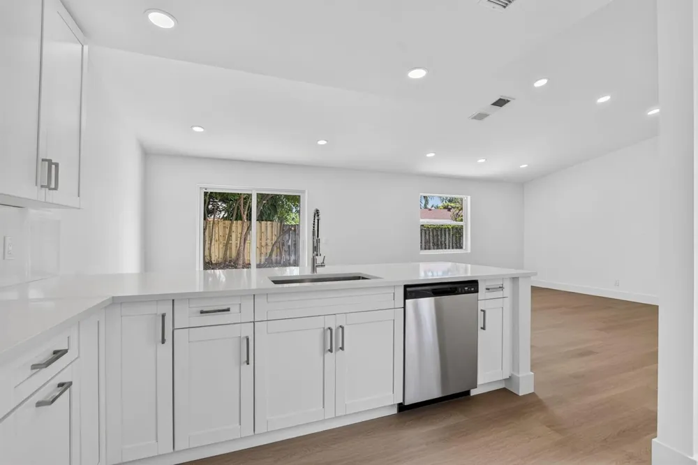 386 NW 40th Terrace Deerfield Beach, FL 33442