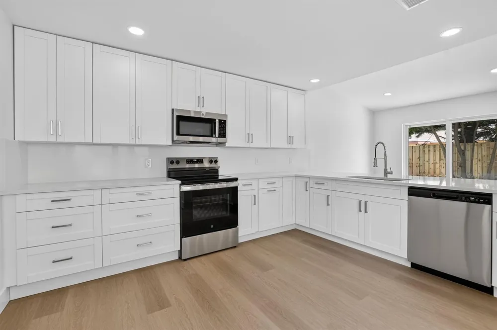 386 NW 40th Terrace Deerfield Beach, FL 33442