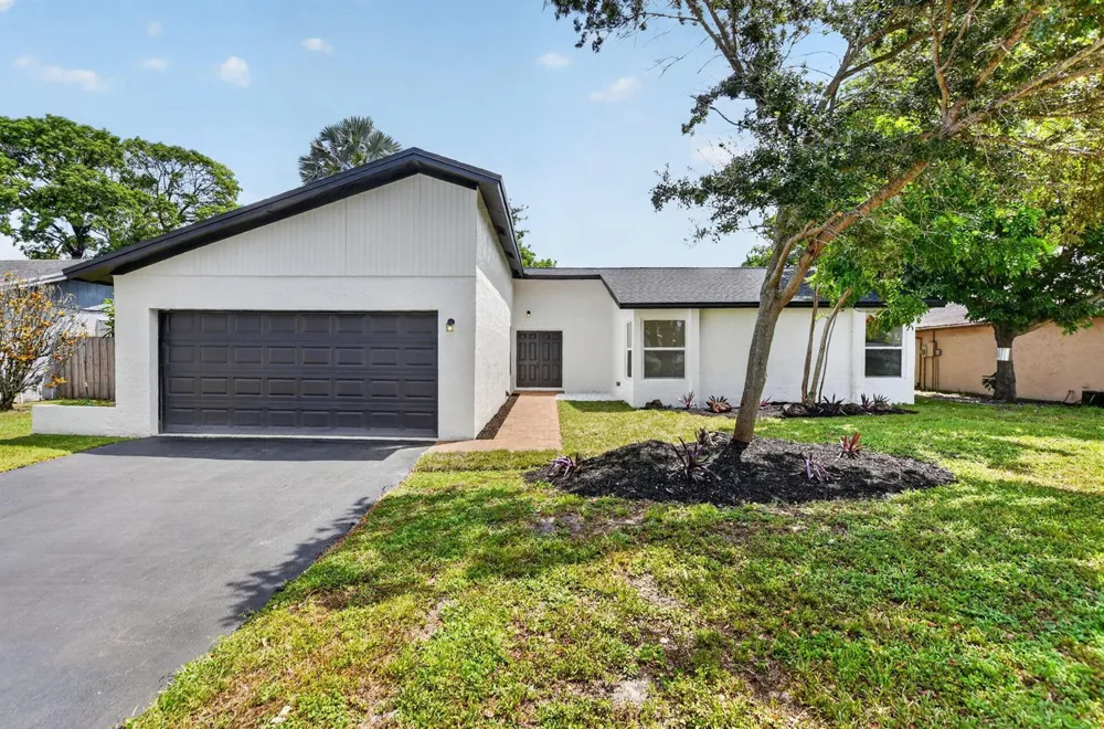 386 NW 40th Terrace Deerfield Beach, FL 33442