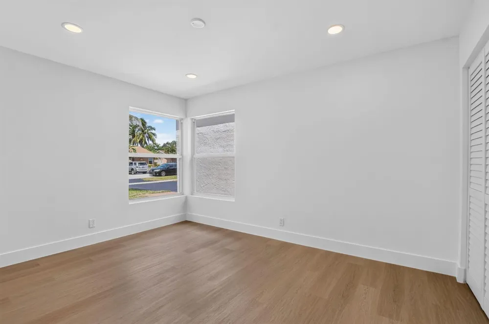 386 NW 40th Terrace Deerfield Beach, FL 33442