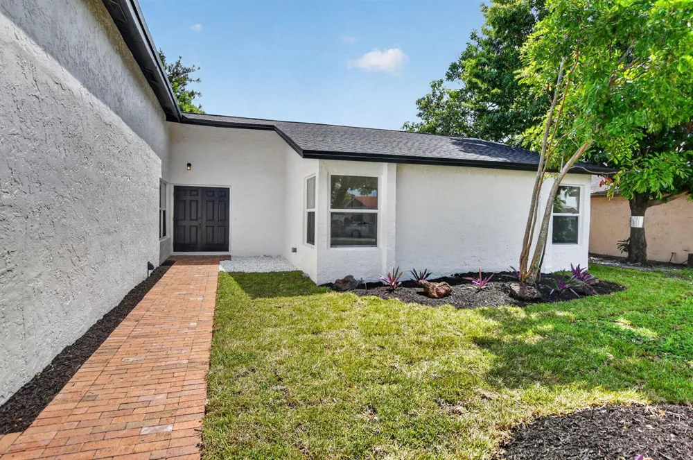 386 NW 40th Terrace Deerfield Beach, FL 33442