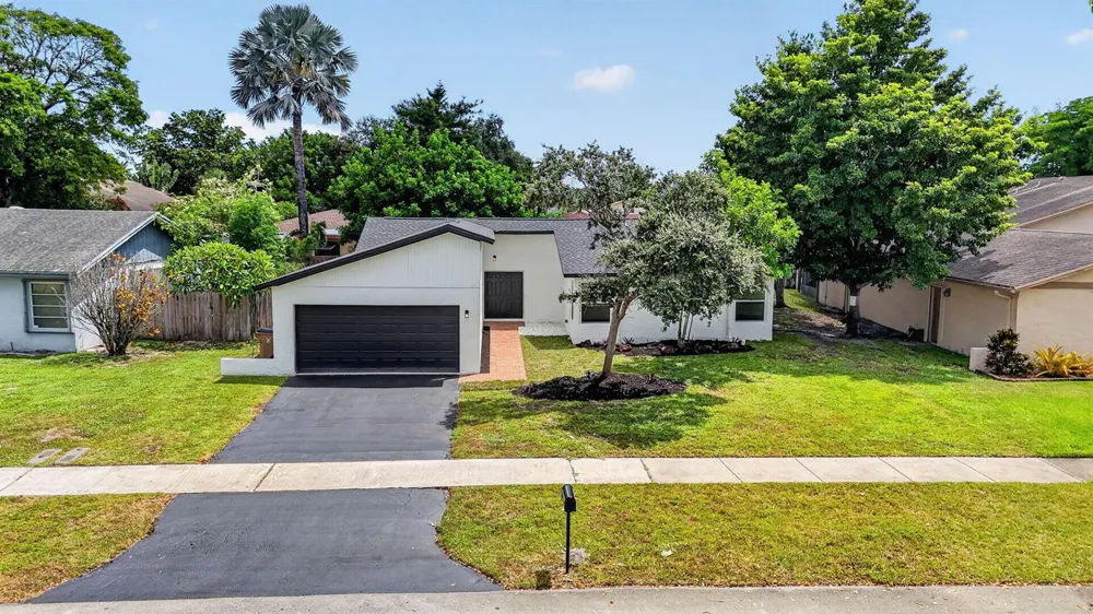 386 NW 40th Terrace Deerfield Beach, FL 33442