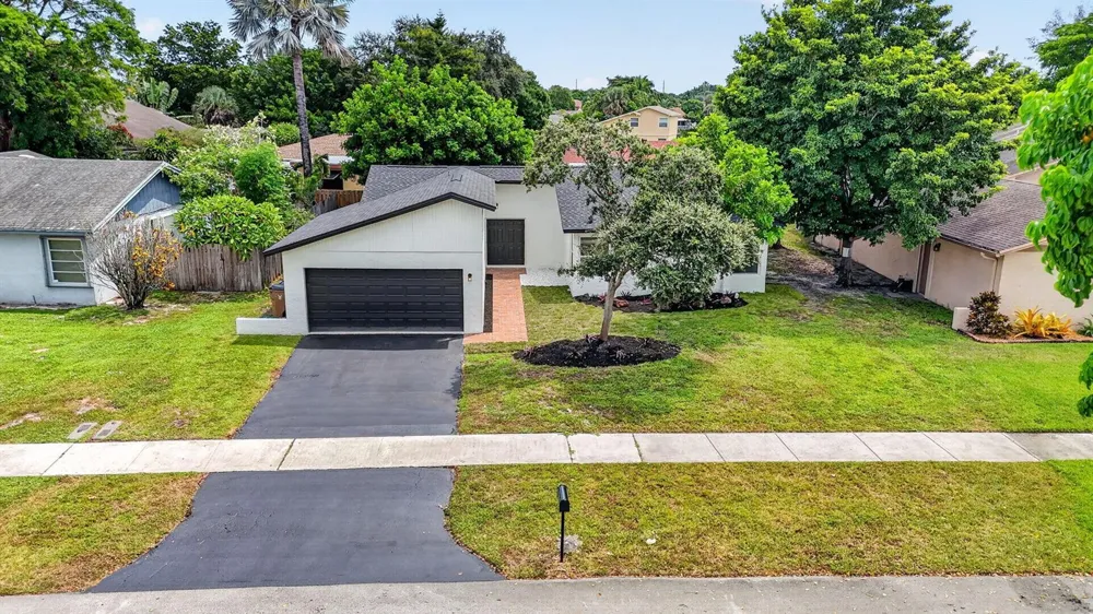 386 NW 40th Terrace Deerfield Beach, FL 33442