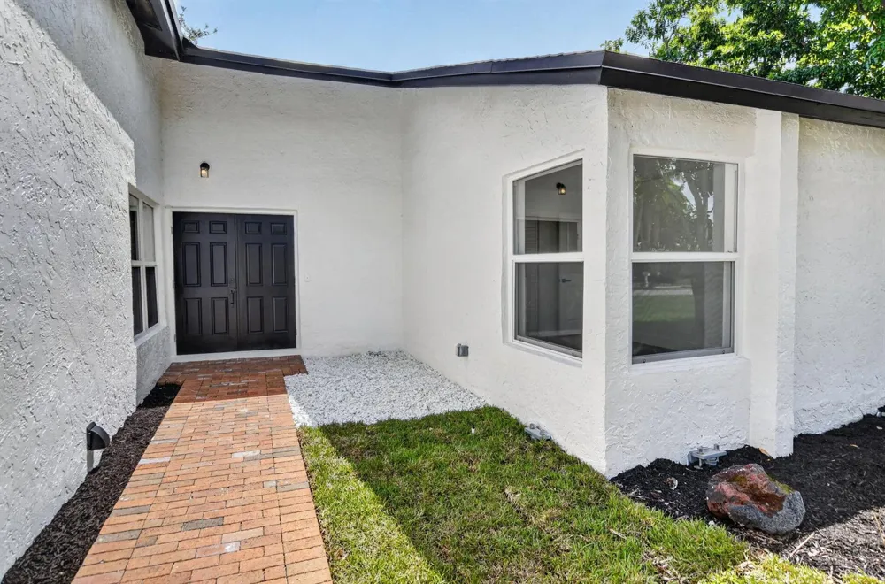 386 NW 40th Terrace Deerfield Beach, FL 33442