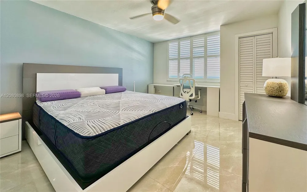 5701 Collins Ave #908 Miami Beach, FL 33140