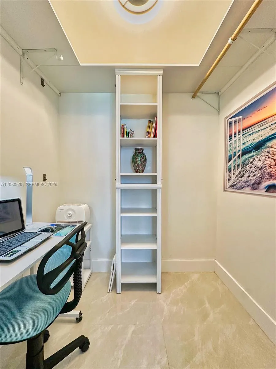 5701 Collins Ave #908 Miami Beach, FL 33140