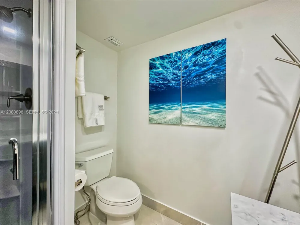 5701 Collins Ave #908 Miami Beach, FL 33140