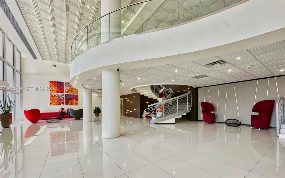 5701 Collins Ave #908 Miami Beach, FL 33140