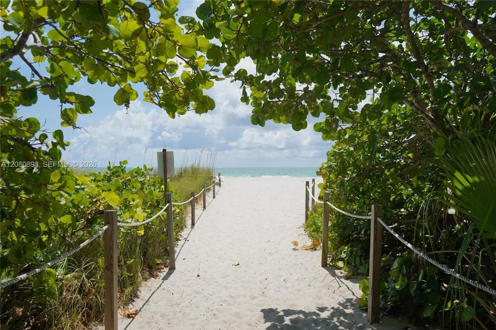 5701 Collins Ave #908 Miami Beach, FL 33140