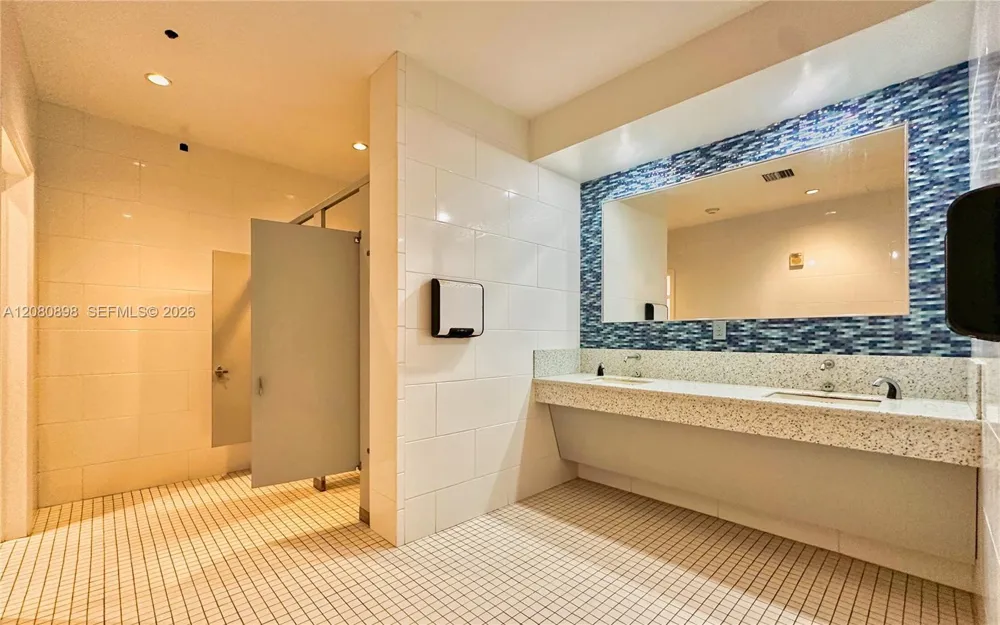 5701 Collins Ave #908 Miami Beach, FL 33140