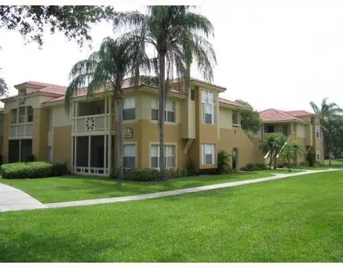 4799 Via Palm Lakes #1618