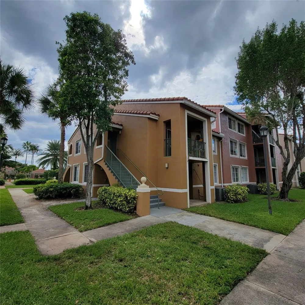 7824 Sonoma Springs Cir #101 Lake Worth, FL 33463