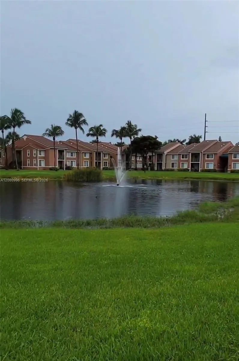 7824 Sonoma Springs Cir #101 Lake Worth, FL 33463
