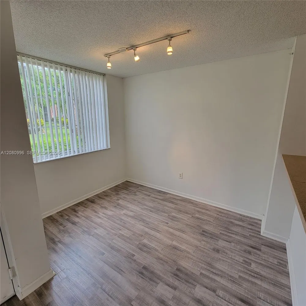 7824 Sonoma Springs Cir #101 Lake Worth, FL 33463