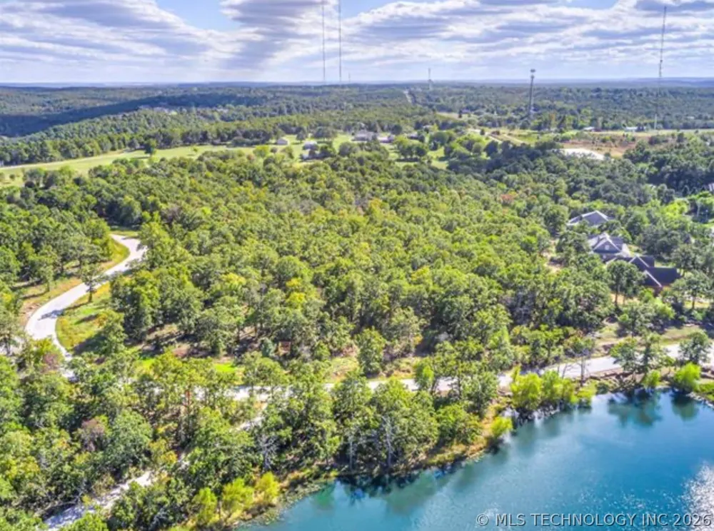 25 Windridge Drive Sand Springs, OK 74063