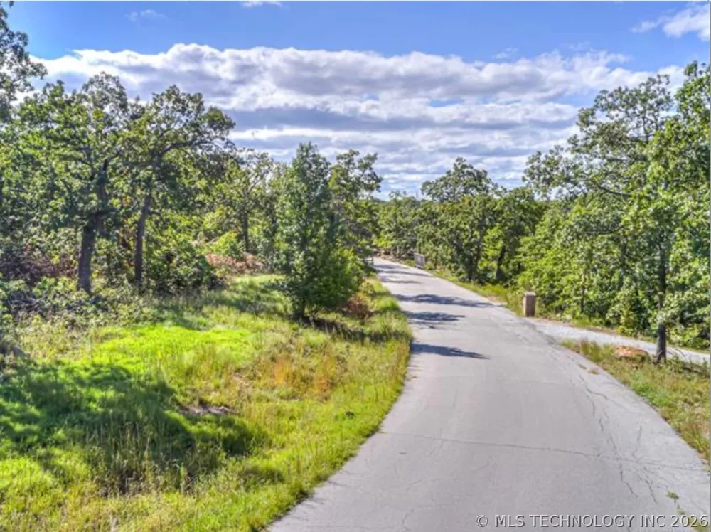25 Windridge Drive Sand Springs, OK 74063